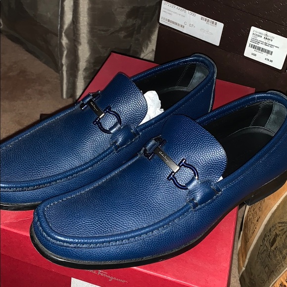 Navy Blue Ferragamo loafers - Picture 2 of 10